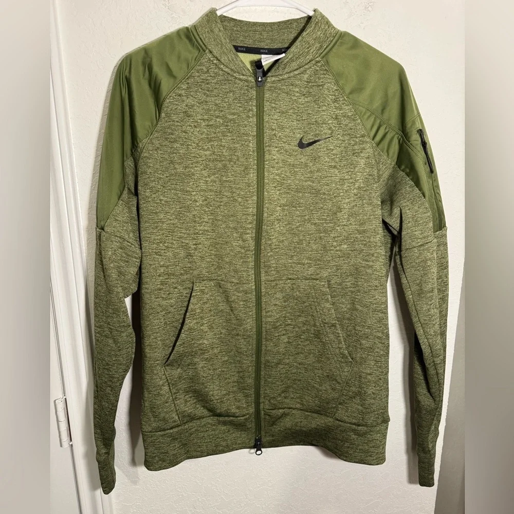 Nike •in excellent
